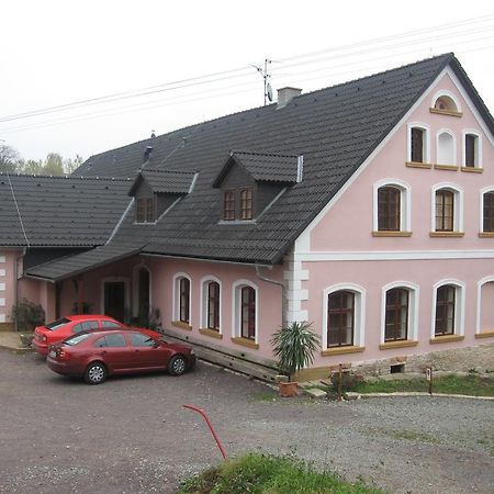 Penzion U Pesiku Červený Kostelec 외부 사진